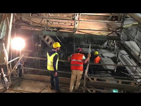 Varo di un nuovo ponte a travi in acciaio