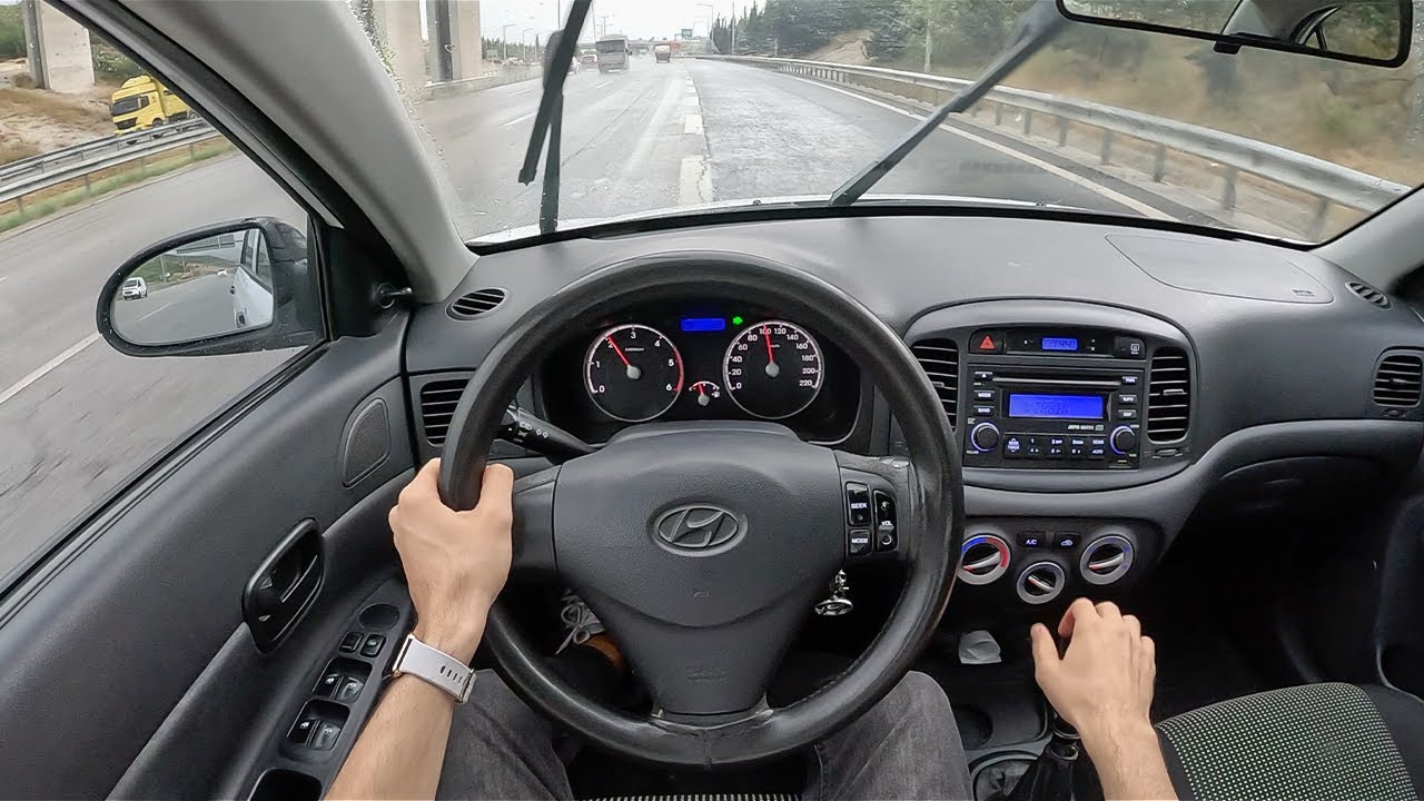 2010 Hyundai Accent Era 1.5 CRDi VGT - Rainy POV Test Drive