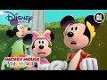 Mickey Mouse Funhouse | Door de war! | Disney Channel NL