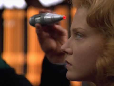 The Borg Cube Protect Voyager From Species 8472