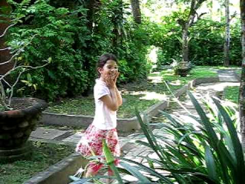 Groetjes van Daphne en Manon vanuit Bali