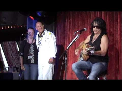 Paul Stanley KISS Kruise V: solo, private & acoustic: 4/11 Hide your heart