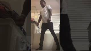 Mista Cain TEACHES HOW TO DANCE⁉️🤯🤯 #mistacain #fyp #howto #dance #teach #music #louisiana #tmz
