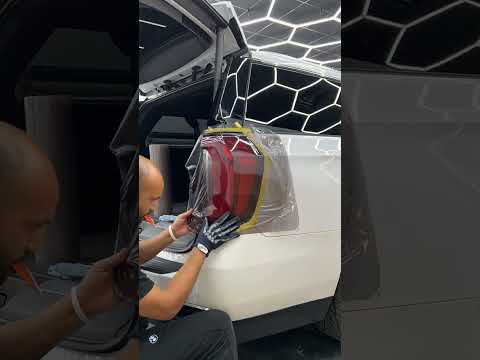 Light smoke LightWrap taillight tint for a nice subtle look. 😎 Conformable & easy to apply.