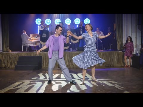 Giedre and Camille, teachers presentation at Swing Paradise 2025 !