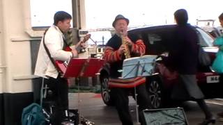 preview picture of video 'Harry&Barry Busk Brixham 20/02/15 - 1 of 4'