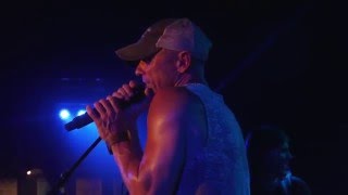Kenny Chesney &quot;I Go Back&quot; No Shoes Radio Live @ Stone Pony // Subscriber Event Excerpt