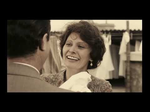 A Special Day (1977)  Rooftop Laundry Scene