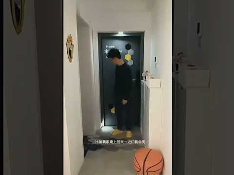 LED лампа с датчиком движения, на аккумуляторе - фото 1 - id-p2394883808