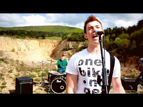 Mortimor - Sit sit sit - Oficiálny videoklip