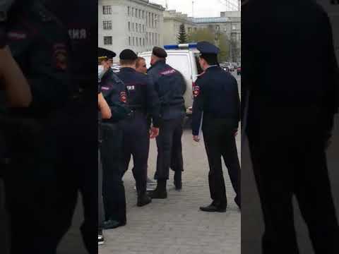 Уберите руки! Красноярск поднимается на митинг! Полиция хватает непокорных!