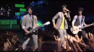 Jonas Brothers: The 3D Concert Experience - BB Good (HQ)