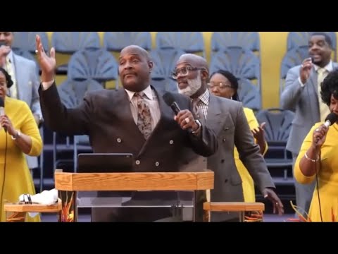 Marvin Winans and BeBe Winans sing “He Promised” MUST WATCH!!!
