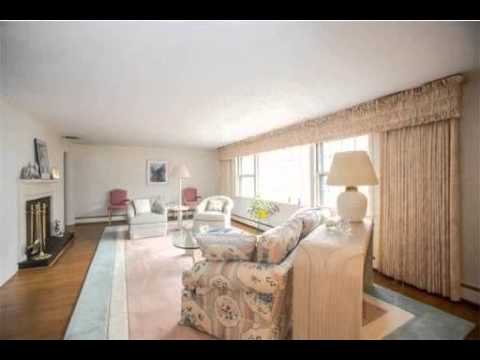 92 Beaver Rd, Weston, MA - Listed by Traci Shulkin