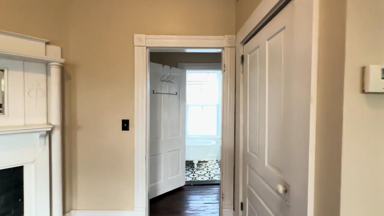 Video Tour Thumbnail