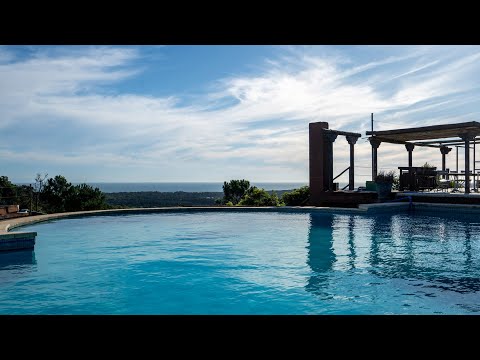 Hotel Las Cumbres - Punta Ballena: Una Propiedad Icónica en Venta