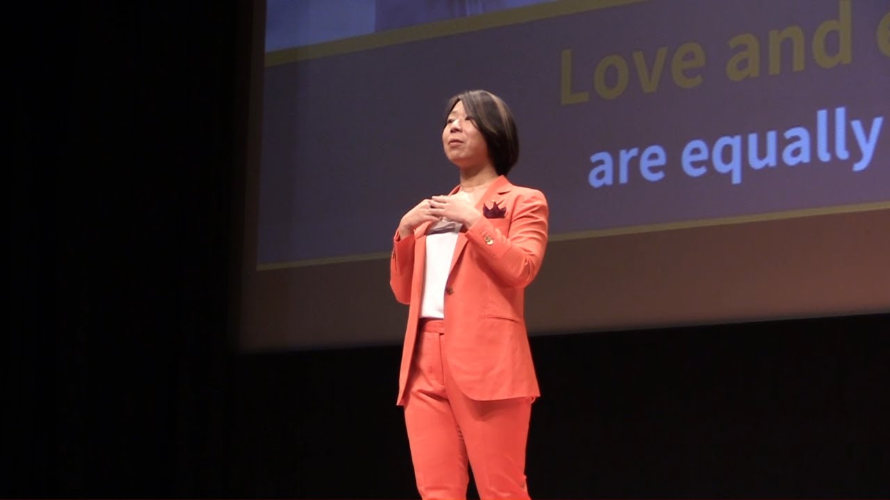 Connecting with yourself | Natsuko Takeo | TEDxKatano