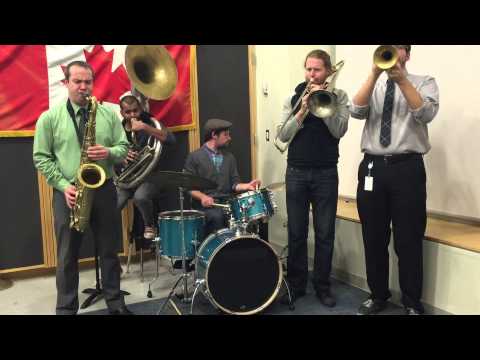 O Canada - The Heavyweights Brass Band