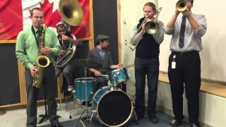 O Canada - The Heavyweights Brass Band