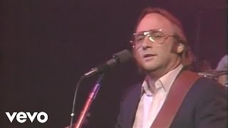 Stephen Stills - Love the One You're With  (Live)