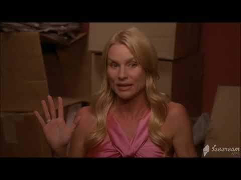 Desperate Housewives - Edie and Susan trapped in the basement, part 3 (Edie slaps Susan)