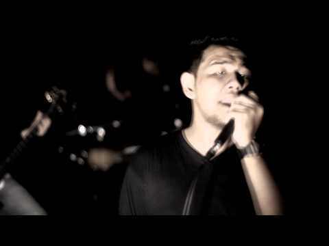 Dora And Dreamland - Hopeless (Official Music Video)