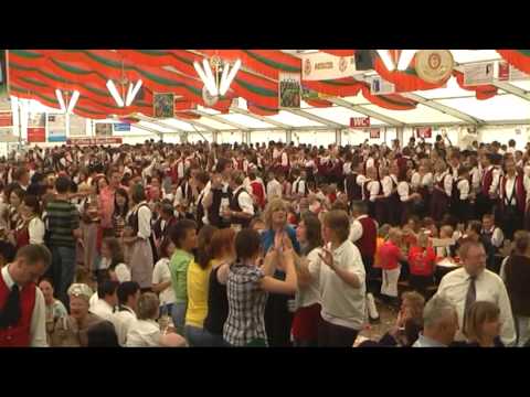 Ein Prosit der Gemütlichkeit / Kreismusikfest Hauerz