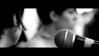Tegan &amp; Sara - Alligator - Live in Tower Records
