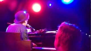 Wrong number ..... Jon Cleary live.mp4