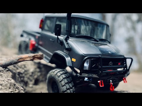 Axial SCX10 2 II UMG10 6x6 Unimog - Sand Crawling