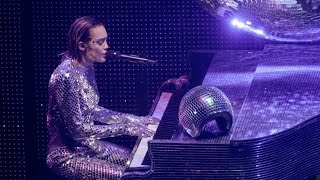 Miley Cyrus - Pablow The Blowfish Live The Milky Milky Milk Tour Detroit