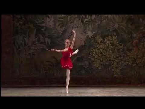 LA ESMERALDA - Diana Variation (Anastasia Stashkevich - Bolshoi Ballet)