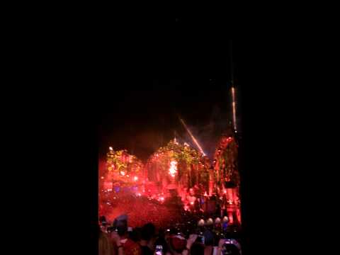 Major Lazer - Watch Out For This (Dimitri Vegas & Like Mike @ Tomorrowland 2014)