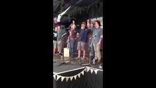 Steve O'Donoghue and Lost Horizons Folk Club-Roll the old chariot along-Village Pump