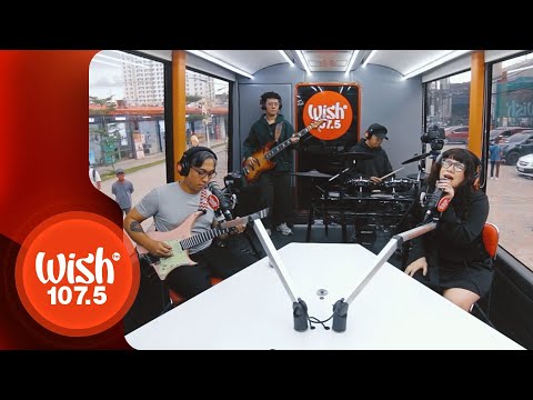 Bita and The Botflies perform "Manghuhula" LIVE on Wish 107.5 Bus