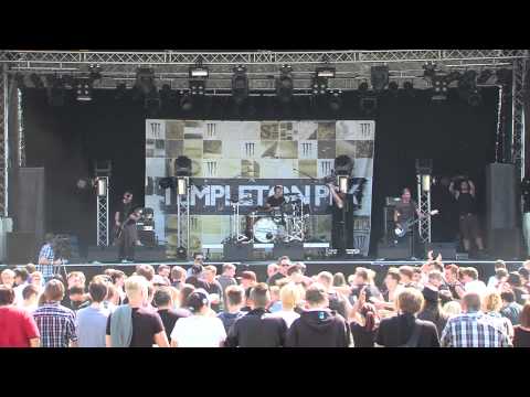 Templeton Pek - "30 seconds too far" - live @ Olgas Rock Festival 2013