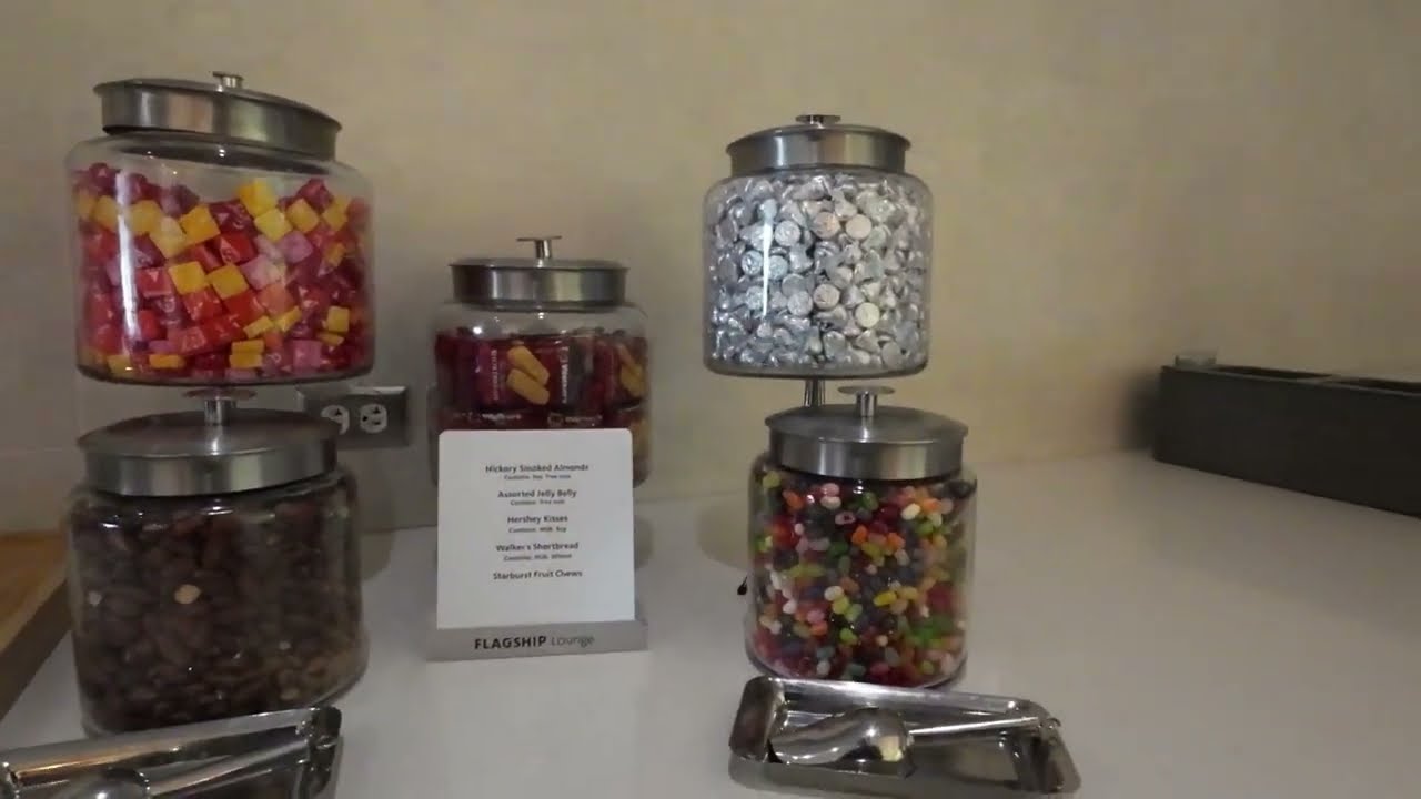 American Airlines Admirals Club thumbnail