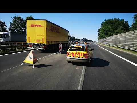 A1 bei Hamburg: Stau in Autobahn-Baustelle. Stauwarnung: #autobahnnothelfer (02.06.23)