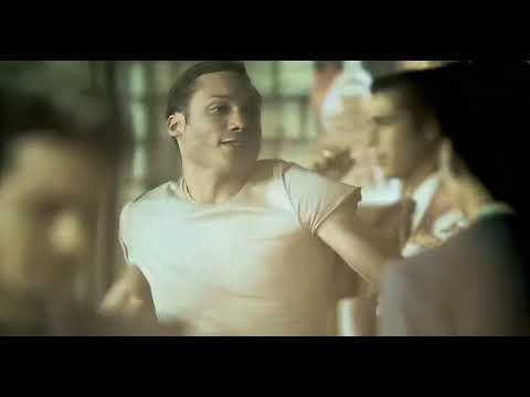 Rob Dougan - Clubbed to Death (2002) - (4K)