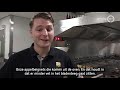 75.000 oliebollen per dag in het vet, maar de appelbeignets komen uit de oven