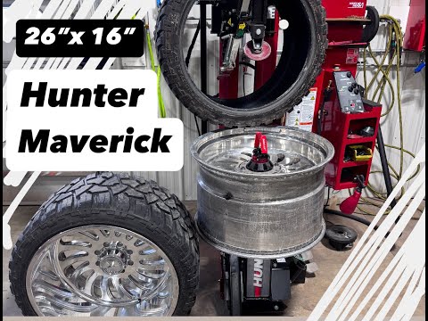 Hunter Maverick Tire Machine with Big Wheel and Big Tire