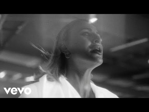 Dana Al Fardan - Onyx (Official Music Video)