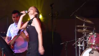 Chenoa &quot; En tu cruz me clavaste &quot; El Palau de la Música ( Valencia )