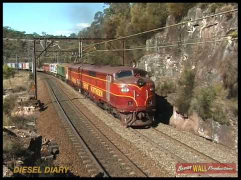 Australian diesel locomotives, including streamliners - LVRF train no.4168 - Cowan bank - late 2001