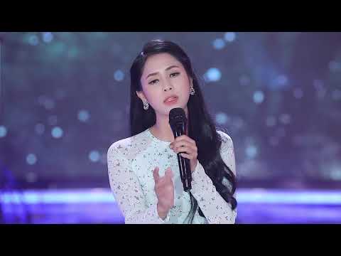 Rừng Lá Thấp - Phương Ý Bolero | Official MV