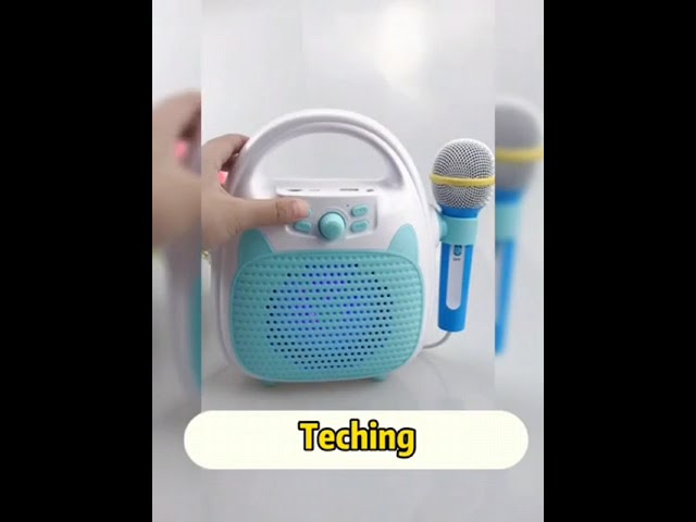 Vídeo relacionado con Micrófono con Soporte y Luces Dislocati para Niñas - Juguete de Karaoke Portátil con Altavoz, Doble Micrófono, Bluetooth, TF, USB, Altura Regulable 47-108 cm - Regalos para Niñas de 3-12 Años (Rosa)
