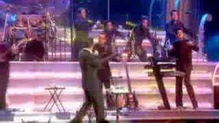 Video thumbnail of "El Reloj, Besame Mucho - Luis Miguel en vivo"