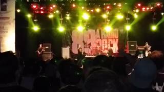 Show da 89 a Rádio Rock - CPM 22 "CIDADE EM CHAMAS"