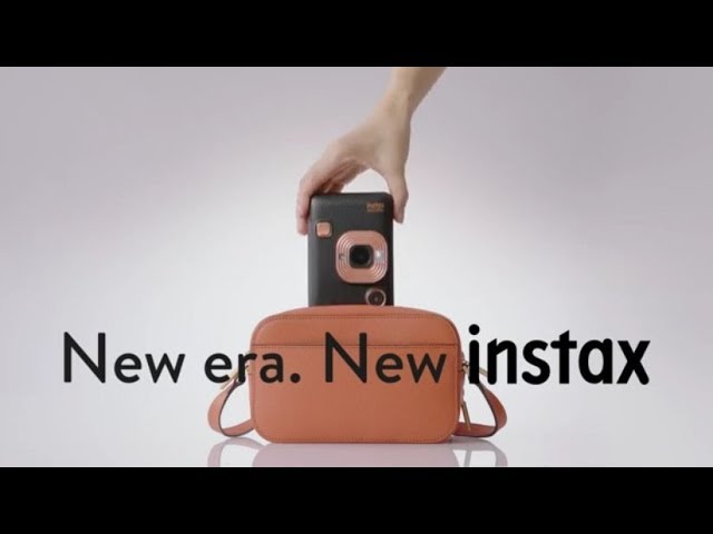 Fotocamera istantanea Fujifilm Instax Mini LiPlay in oro rosa video