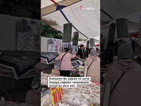 Eskişehir'de yağışlı ve serin havaya rağmen vatandaşlar Çarpa'ya akın etti.